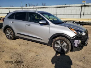 2020 Kia Niro LXS with VIN KNDCB3LC6L5397042, listed as a Copart auction lot 48402995 with 133,882 mi miles and Salvage Title. Bid and sale history available at carsss.com. Image 4.
