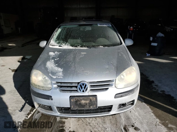 2009 Volkswagen Rabbit S with VIN WVWBB71K29W003438, listed as a Copart auction lot 46041015 with 128,351 mi miles and Clean title. Bid and sale history available at DreamBid. Image 5.