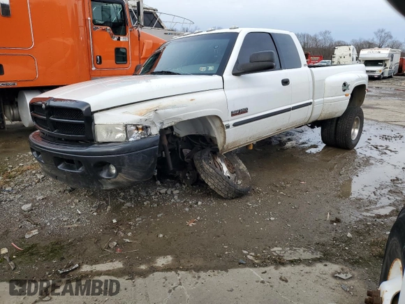 2001 Dodge Ram 3500 with VIN 1B7MF33611J268360, listed as a Copart auction lot 82410844 with 0 mi miles and Salvage Title. Bid and sale history available at carsss.com. Image 1.