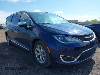 2019 Chrysler Pacifica Limited z VIN 2C4RC1GG2KR655440, wystawiony jako IAAI lot #42173998 z przebiegiem 109 509 mil mil oraz . Historia ofert i sprzedaży dostępna na DreamBid. Obrazek 1.