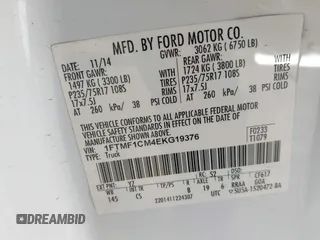 2014 Ford F-150 XL with VIN 1FTMF1CM4EKG19376, listed as a IAAI auction lot 40293792 with 362,075 mi miles. Bid and sale history available at carsss.com. Image 9.