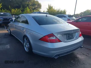 2006 Mercedes-Benz CLS-Class with VIN WDDDJ75X76A062548, listed as a IAAI auction lot 40212012 with 117,233 mi miles. Bid and sale history available at carsss.com. Image 3.