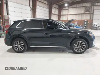 2024 Audi Q5 S line Premium with VIN WA1GAAFY8R2022421, listed as a IAAI auction lot 41918026 with 22,333 mi miles and . Bid and sale history available at DreamBid. Image 14.