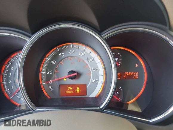 2009 Nissan Murano S z VIN JN8AZ18W19W145720, wystawiony jako IAAI lot #42345965 z przebiegiem 158 243 mil mil oraz . Historia ofert i sprzedaży dostępna na DreamBid. Obrazek 7.