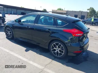 2015 Ford Focus SE с VIN 1FADP3K28FL324923, выставлен на аукционе IAAI как лот 42477783 с пробегом 83 985 миль миль и . История ставок и продаж доступна на DreamBid. Изображение 3.