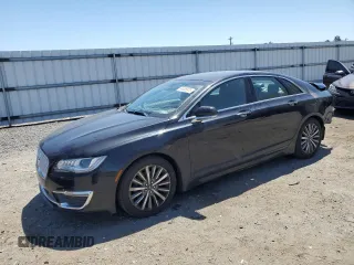 2019 Lincoln MKZ Standard z VIN 3LN6L5A97KR629233, wystawiony jako Copart lot #54305875 z przebiegiem 65 878 mil mil oraz Szkody całkowita. Historia ofert i sprzedaży dostępna na DreamBid. Obrazek 1.