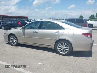 2012 Lexus ES 330 z VIN JTHBK1EG0C2490879, wystawiony jako IAAI lot #42296690 z przebiegiem 104 658 mil mil oraz . Historia ofert i sprzedaży dostępna na DreamBid. Obrazek 14.