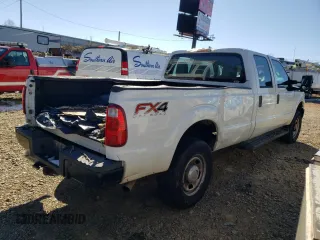 2013 Ford F-350 Platinum with VIN 1FT8W3B61DEB70302, listed as a Copart auction lot 43901805 with 234,306 mi miles and Salvage title. Bid and sale history available at DreamBid. Image 3.