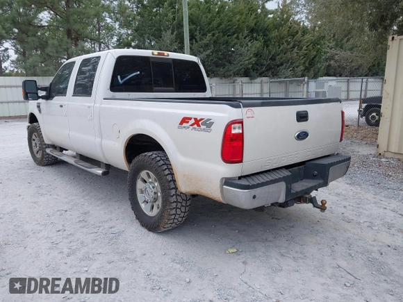 2010 Ford Super Duty F-250 SRW XL with VIN 1FTSW2BR5AEA79832, listed as a IAAI auction lot 41678829 with 175,470 mi miles. Bid and sale history available at carsss.com. Image 3.