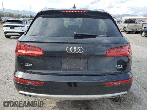 2018 Audi Q5 Premium z VIN WA1ANAFY0J2168620, wystawiony jako Copart lot #55972705 z przebiegiem 83 185 mil mil oraz Szkoda całkowita • Salvage title. Historia ofert i sprzedaży dostępna na DreamBid. Obrazek 6.