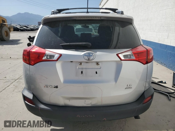 2015 Toyota RAV4 LE with VIN JTMBFREV5FD164524, listed as a Copart auction lot 61416385 with 185,933 mi miles and Salvage title. Bid and sale history available at DreamBid. Image 6.