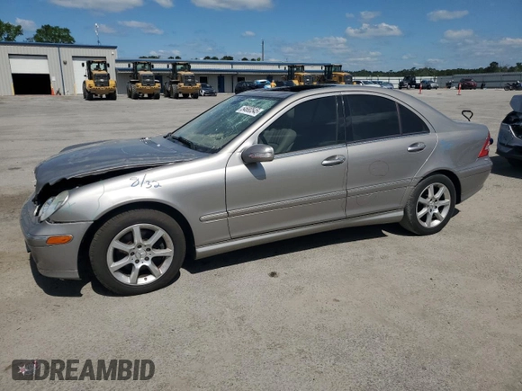 2007 Mercedes-Benz C 350 Sport z VIN WDBRF56H47F886961, wystawiony jako Copart lot #54680545 z przebiegiem 118 218 mil mil oraz Szkoda całkowita • Salvage title. Historia ofert i sprzedaży dostępna na DreamBid. Obrazek 1.