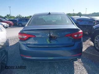 2016 Hyundai Sonata SE z VIN 5NPE24AF1GH268000, wystawiony jako IAAI lot #41757358 z przebiegiem Nie podano mil oraz . Historia ofert i sprzedaży dostępna na DreamBid. Obrazek 16.