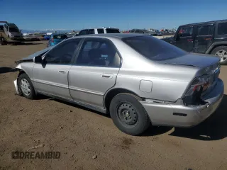 1996 Honda Accord Value with VIN 1HGCD5697TA226122, listed as a Copart auction lot 46810175 with 99,884 mi miles and Salvage Title. Bid and sale history available at DreamBid. Image 2.
