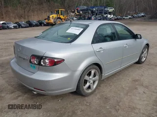 2008 Mazda 6 i Sport VE with VIN 1YVHP80C885M24820, listed as a IAAI auction lot 41728989 with 18,654 mi miles. Bid and sale history available at carsss.com. Image 4.