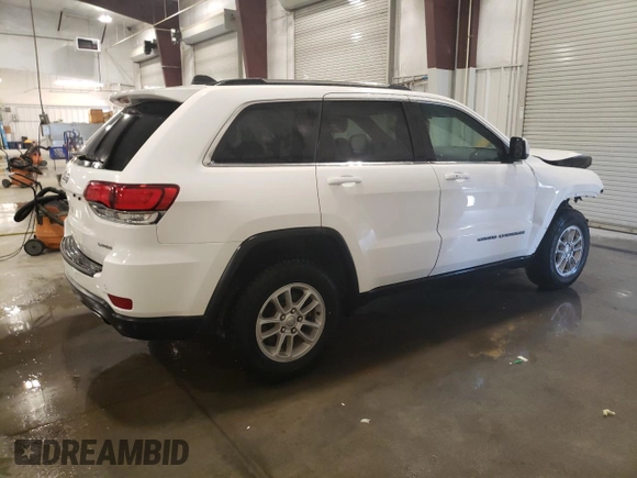 2020 Jeep Grand Cherokee Laredo E with VIN 1C4RJFAG2LC268005, listed as a Copart auction lot 52321235 with 63,285 mi miles and Salvage Title. Bid and sale history available at carsss.com. Image 3.