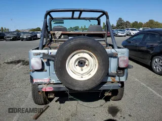 1985 Jeep CJ z VIN 1JCCF87E7FT035118, wystawiony jako Copart lot #70082064 z przebiegiem Nie podano mil oraz Tytuł czysty. Historia ofert i sprzedaży dostępna na DreamBid. Obrazek 6.