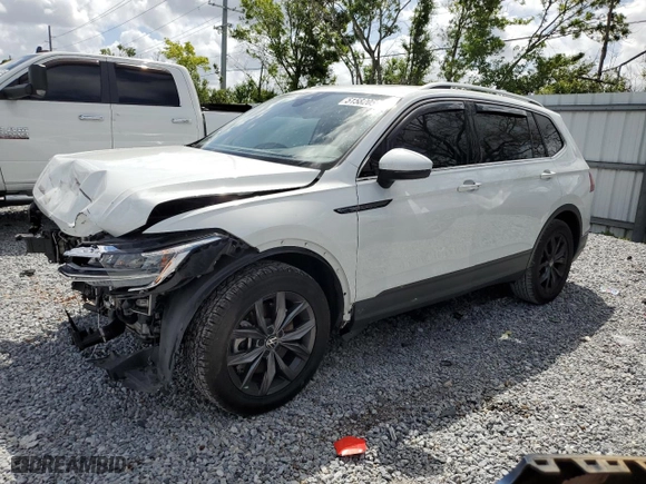 2022 Volkswagen Tiguan SE with VIN 3VV3B7AX8NM056737, listed as a Copart auction lot 51582055 with 34,986 mi miles and Non Repairable. Bid and sale history available at carsss.com. Image 1.