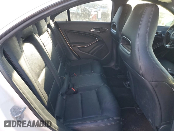 2017 Mercedes-Benz CLA 250 z VIN WDDSJ4EB3HN410447, wystawiony jako Copart lot #49882425 z przebiegiem 133 157 mil mil oraz Szkody całkowita. Historia ofert i sprzedaży dostępna na DreamBid. Obrazek 10.