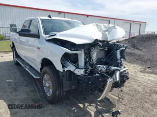 2022 Ram 2500 Big Horn with VIN 3C6UR5DJ4NG441602, listed as a IAAI auction lot 41944756 with 3,057 mi miles. Bid and sale history available at carsss.com. Image 22.