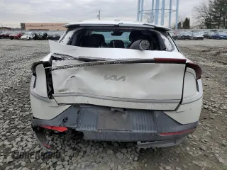 2022 Kia EV6 Light with VIN KNDC34LB6N5043275, listed as a Copart auction lot 87900005 with 157,826 mi miles and Salvage Title. Bid and sale history available at carsss.com. Image 6.