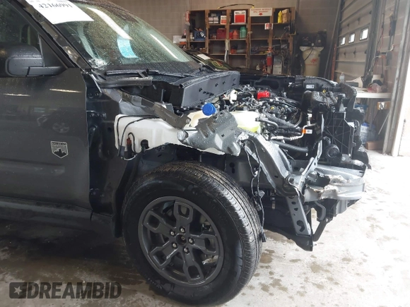 2024 Ford Bronco Sport Big Bend z VIN 3FMCR9B68RRF45638, wystawiony jako IAAI lot #42166991 z przebiegiem 2 852 mil mil oraz . Historia ofert i sprzedaży dostępna na DreamBid. Obrazek 17.