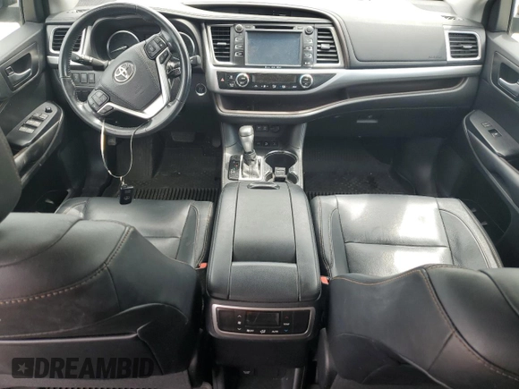 2017 Toyota Highlander XLE with VIN 5TDJZRFH0HS410785, listed as a Copart auction lot 64236895 with Not provided miles and Salvage title. Bid and sale history available at DreamBid. Image 8.
