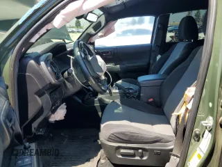 2021 Toyota Tacoma SR5 z VIN 3TMAZ5CN6MM157145, wystawiony jako Copart lot #51641085 z przebiegiem Nie podano mil oraz Szkoda całkowita • Salvage title. Historia ofert i sprzedaży dostępna na DreamBid. Obrazek 7.