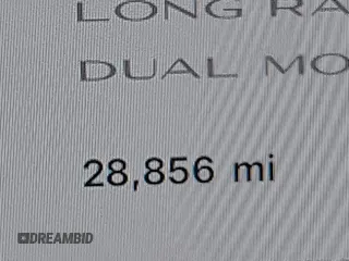 2022 Tesla Model 3 Long Range z VIN 5YJ3E1EB7NF241075, wystawiony jako IAAI lot #42217269 z przebiegiem 28 856 mil mil oraz . Historia ofert i sprzedaży dostępna na DreamBid. Obrazek 15.