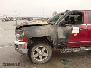 2019 Chevrolet Silverado 2500HD LTZ with VIN 1GC1KTEY6KF143162, listed as a IAAI auction lot 41814043 with 1 mi miles. Bid and sale history available at carsss.com. Image 12.