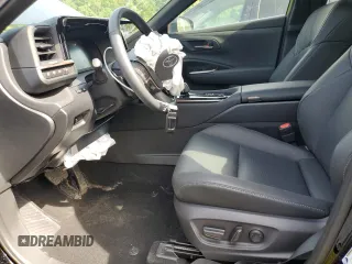 2025 Toyota Crown XLE с VIN JTDACAAJ7S3006291, выставлен на аукционе Copart как лот 58527005 с пробегом 6 579 миль миль и Списание • Salvage title. История ставок и продаж доступна на DreamBid. Изображение 7.