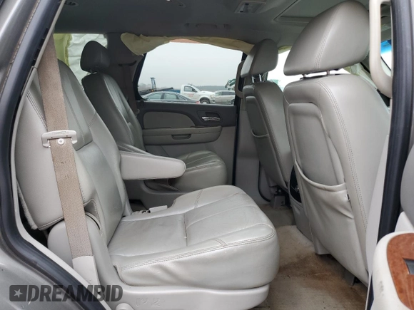 2007 GMC Yukon SLE with VIN 1GKFK13017J106357, listed as a Copart auction lot 84401114 with 279,899 mi miles and Salvage Title. Bid and sale history available at carsss.com. Image 11.