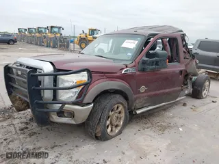 2015 Ford Super Duty F-250 SRW Lariat with VIN 1FT7W2BT4FED15783, listed as a IAAI auction lot 42012550 with 247,885 mi miles. Bid and sale history available at carsss.com. Image 21.