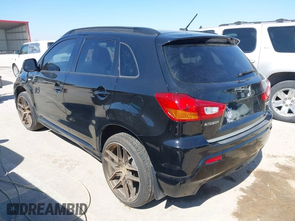 2011 Mitsubishi Outlander SE with VIN JA4AR4AU9BZ015804, listed as a IAAI auction lot 41749170 with 87,967 mi miles and . Bid and sale history available at DreamBid. Image 3.