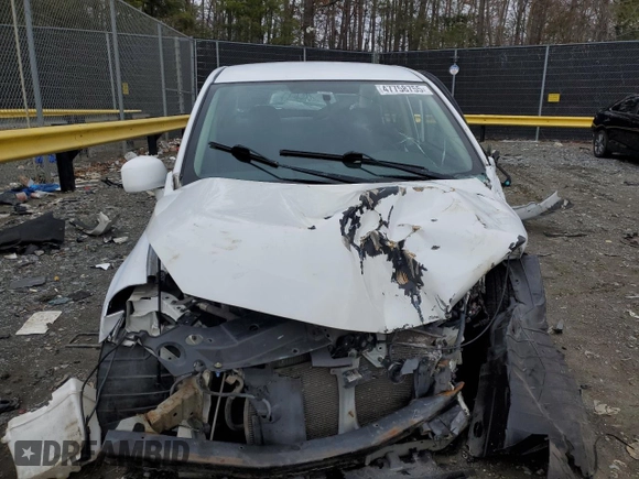 2009 Nissan Versa 1.8 S with VIN 3N1BC11E19L463266, listed as a Copart auction lot 47758755 with 111,257 mi miles and Salvage Title. Bid and sale history available at carsss.com. Image 5.