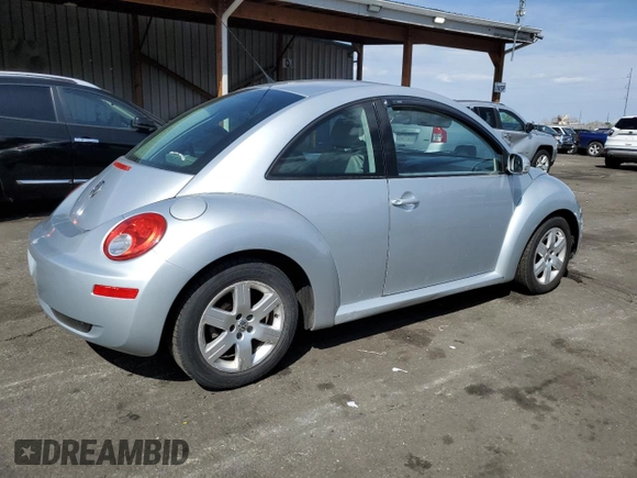 2007 Volkswagen New Beetle Coupe with VIN 3VWRW31C37M522187, listed as a Copart auction lot 50153305 with 180,404 mi miles and Clean Title. Bid and sale history available at carsss.com. Image 3.