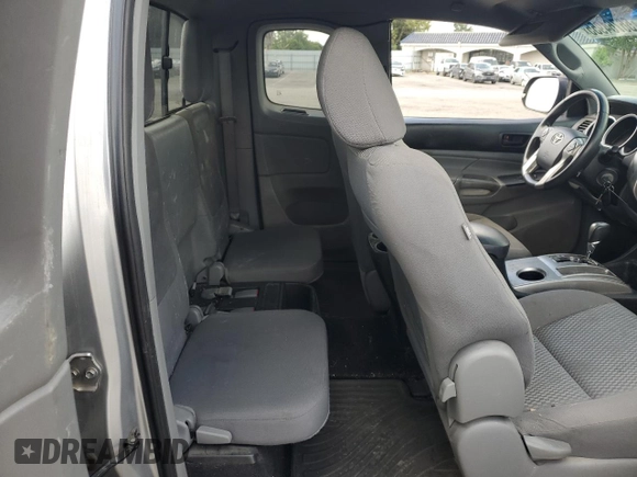 2014 Toyota Tacoma z VIN 5TFTX4CN7EX037942, wystawiony jako Copart lot #56764955 z przebiegiem 167 757 mil mil oraz Czysty tytuł • Clean title. Historia ofert i sprzedaży dostępna na DreamBid. Obrazek 10.
