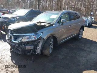 2016 Lincoln MKX Reserve with VIN 2LMTJ6LR7GBL90370, listed as a IAAI auction lot 41578776 with Not Provided miles and . Bid and sale history available at DreamBid. Image 18.