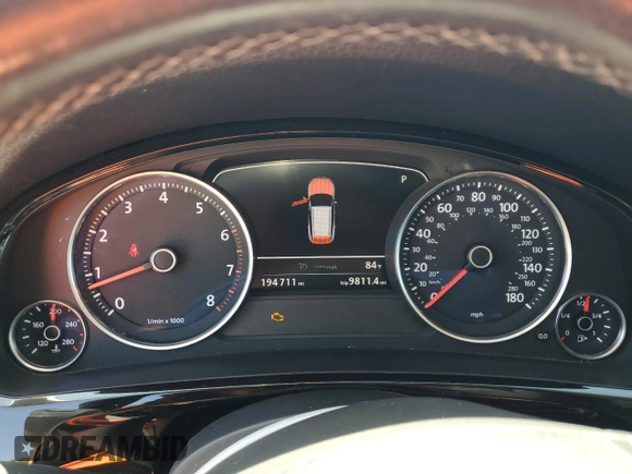 2014 Volkswagen Touareg Sport with VIN WVGEF9BP8ED005445, listed as a Copart auction lot 53694215 with 194,711 mi miles and Salvage Title. Bid and sale history available at DreamBid. Image 9.