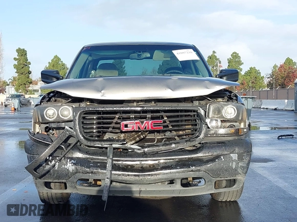2000 GMC Sierra 1500 SLT with VIN 1GTEC19T6YZ167647, listed as a IAAI auction lot 41097210 with Not Provided miles and . Bid and sale history available at carsss.com. Image 11.