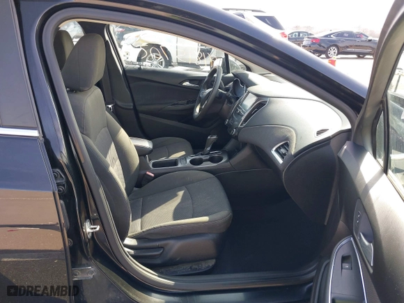 2017 Chevrolet Cruze LT with VIN 1G1BH5SE6H7255447, listed as a IAAI auction lot 41815702 with 131,235 mi miles. Bid and sale history available at carsss.com. Image 5.