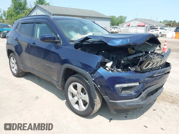 2019 Jeep Compass Latitude z VIN 3C4NJDBB2KT650866, wystawiony jako IAAI lot #42363259 z przebiegiem 43 202 mil mil oraz . Historia ofert i sprzedaży dostępna na DreamBid. Obrazek 1.