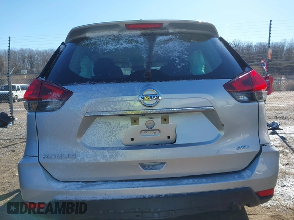 2019 Nissan Rogue SV with VIN KNMAT2MV9KP528451, listed as a IAAI auction lot 41680976 with 117,235 mi miles. Bid and sale history available at carsss.com. Image 17.