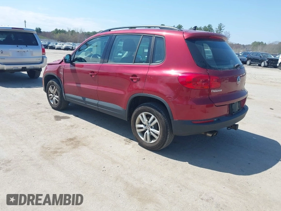 2015 Volkswagen Tiguan SE z VIN WVGBV7AX7FW056002, wystawiony jako IAAI lot #42122641 z przebiegiem 77 037 mil mil oraz . Historia ofert i sprzedaży dostępna na DreamBid. Obrazek 3.