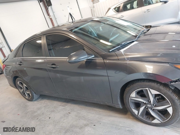 2021 Hyundai Elantra SEL with VIN 5NPLN4AG8MH029708, listed as a IAAI auction lot 41613231 with 68,802 mi miles. Bid and sale history available at carsss.com. Image 13.
