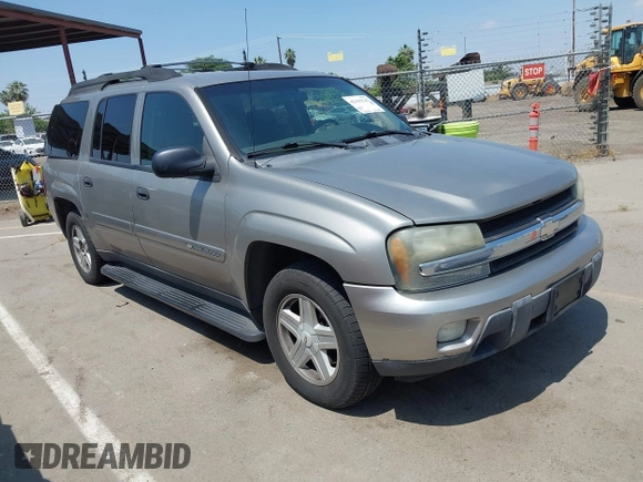 2003 Chevrolet TrailBlazer EXT LT with VIN 1GNES16S736233526, listed as a IAAI auction lot 42193747 with 197,471 mi miles. Bid and sale history available at carsss.com. Image 1.