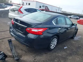 2016 Nissan Altima S with VIN 1N4AL3AP2GN359619, listed as a IAAI auction lot 41902550 with 229,390 mi miles and . Bid and sale history available at DreamBid. Image 4.