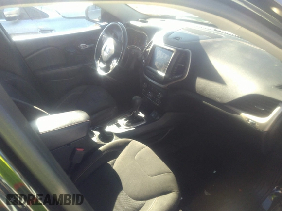2016 Jeep Cherokee Latitude with VIN 1C4PJLCB6GW287426, listed as a IAAI auction lot 41234678 with 98,287 mi miles. Bid and sale history available at carsss.com. Image 5.