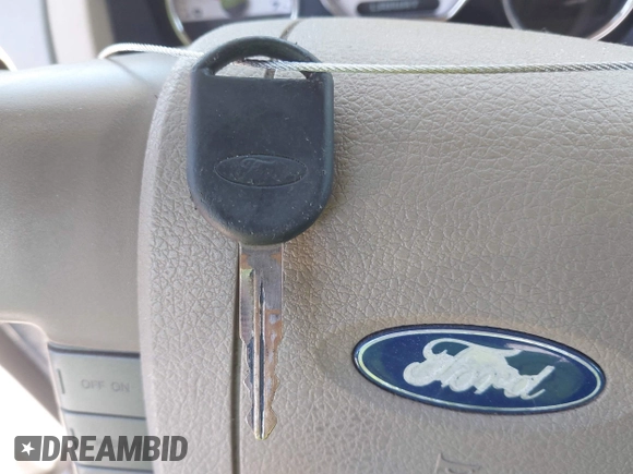 2005 Ford F-150 XLT with VIN 1FTPW12545FA22342, listed as a IAAI auction lot 41979118 with 219,573 mi miles and . Bid and sale history available at DreamBid. Image 11.