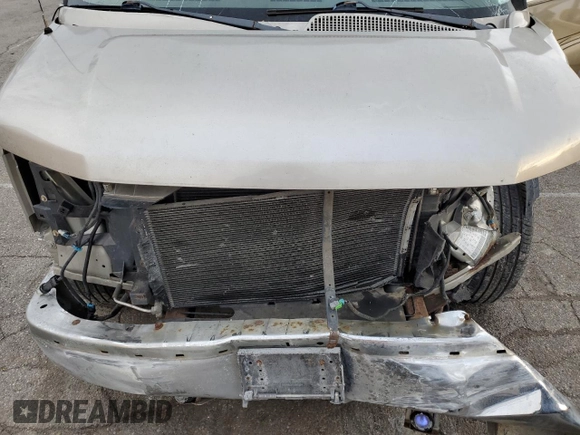 2004 GMC Savana Cargo Van YF7 Upfitter with VIN 1GDFG15T841141876, listed as a Copart auction lot 83259724 with 124,494 mi miles and Salvage Title. Bid and sale history available at carsss.com. Image 14.
